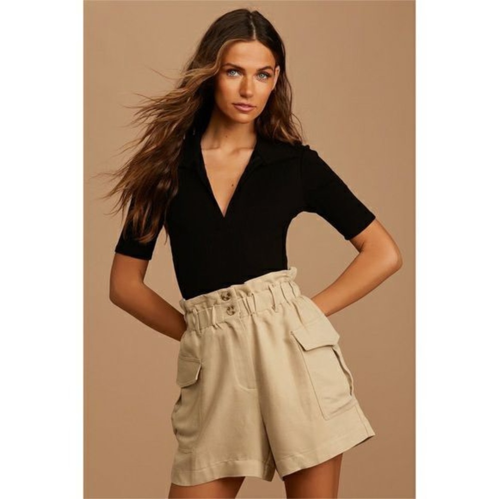 Lulu’s City Expedition Khaki High Waisted Utility Shorts Size Medium